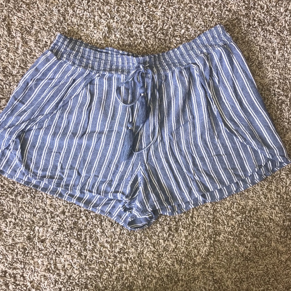 american eagle shorts!